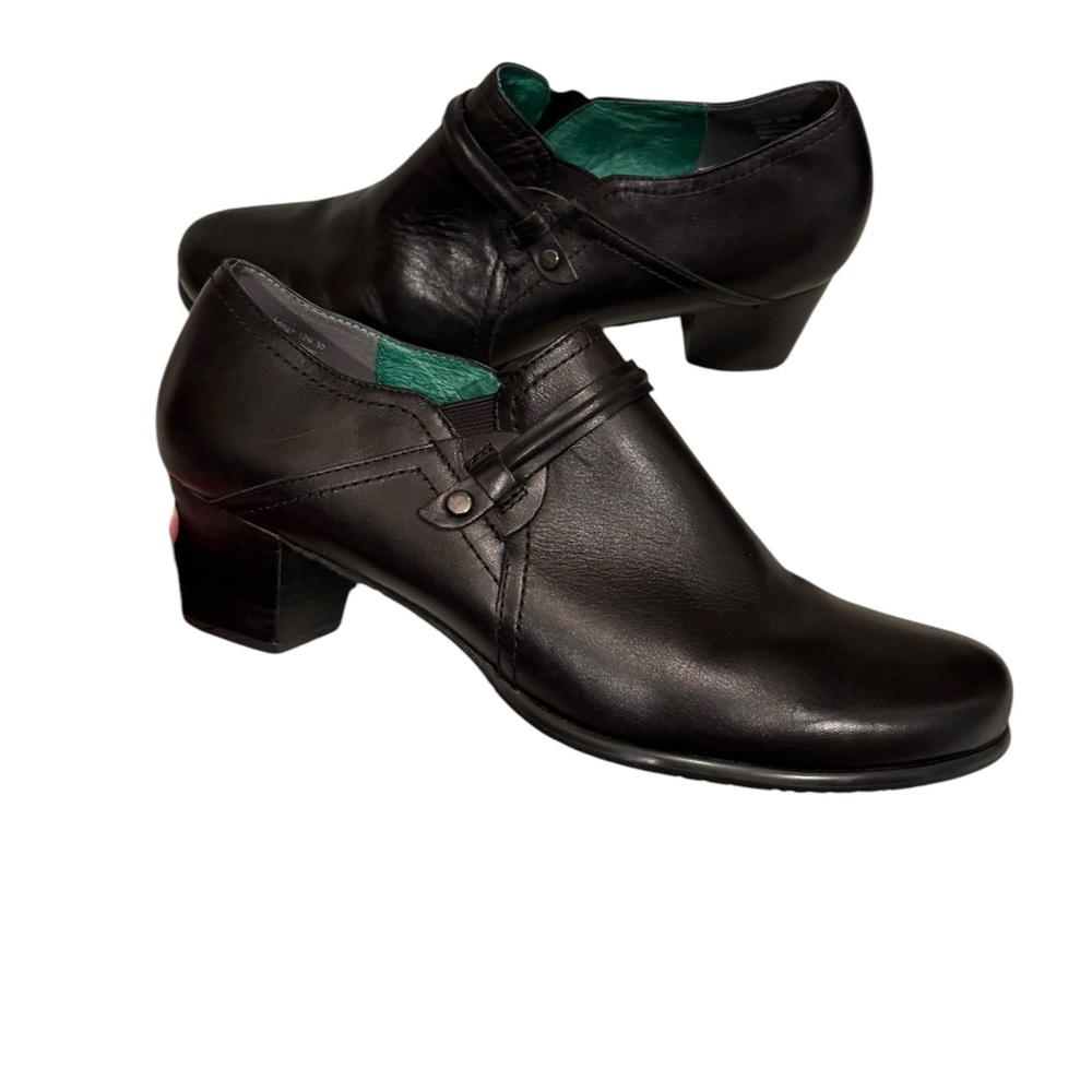 Elegant Black Women's Shoes leather Ros Hommerson size 12 M